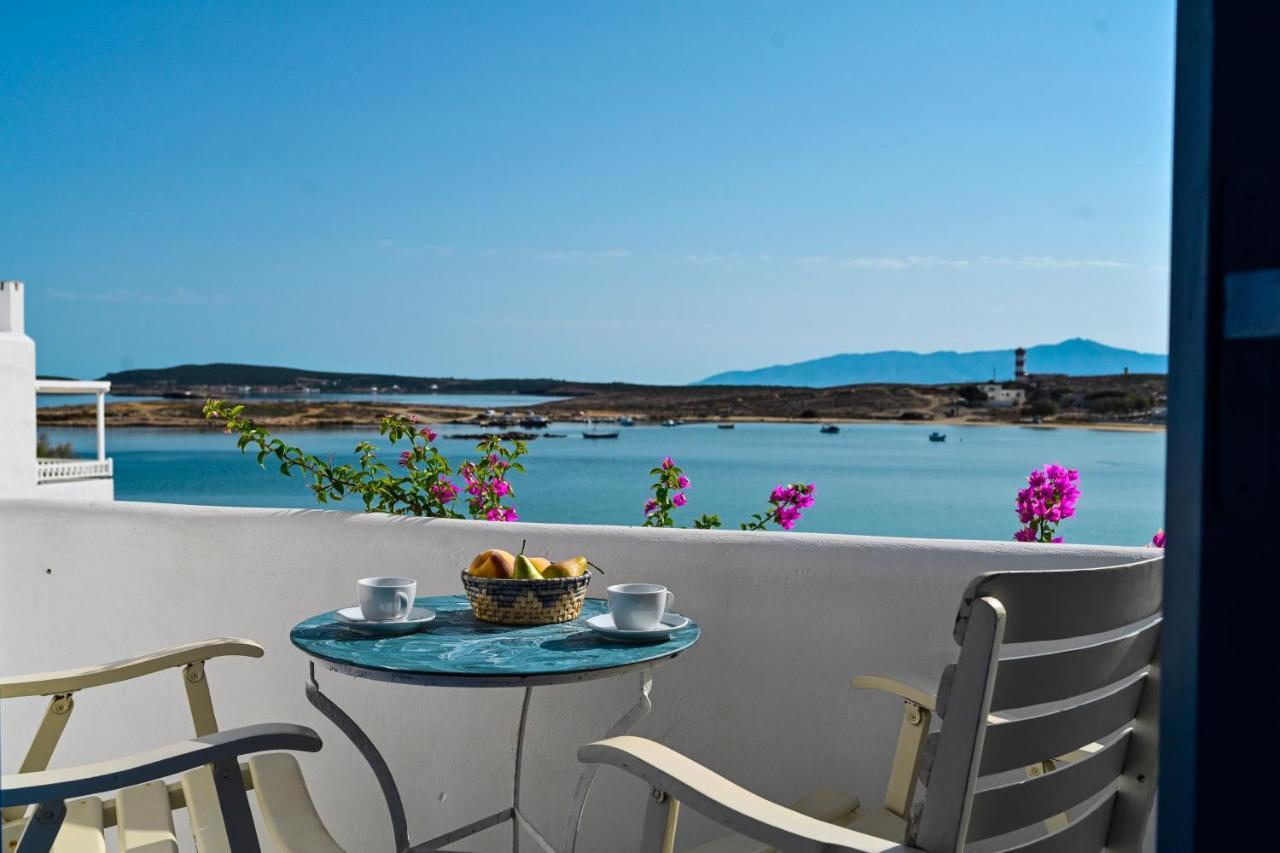 Beachfront Bocamviglies Rooms - Naoussa Bespoke View Екстериор снимка