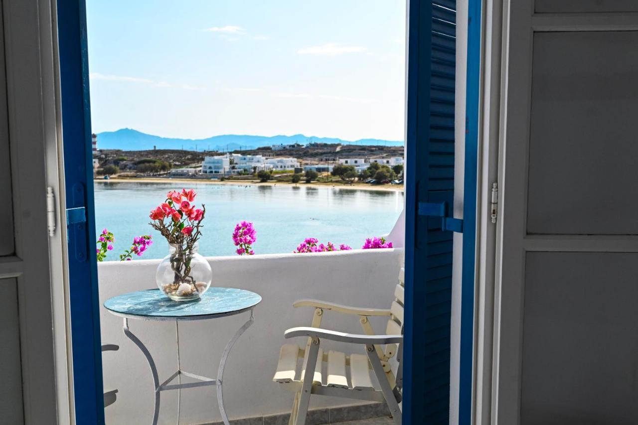 Beachfront Bocamviglies Rooms - Naoussa Bespoke View Екстериор снимка