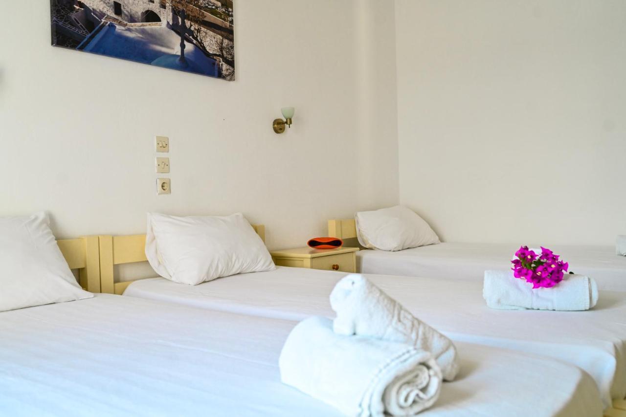 Beachfront Bocamviglies Rooms - Naoussa Bespoke View Екстериор снимка