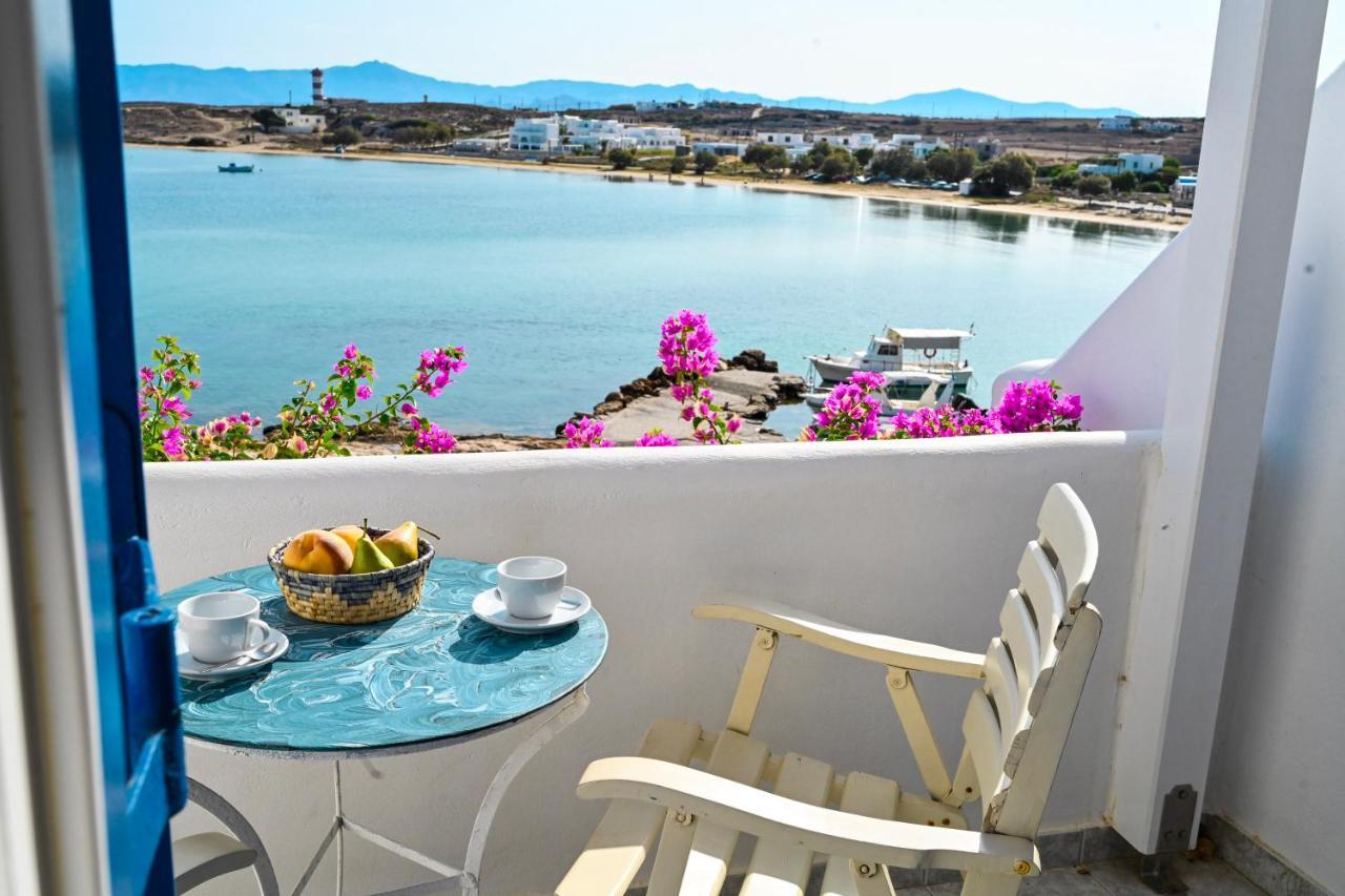 Beachfront Bocamviglies Rooms - Naoussa Bespoke View Екстериор снимка