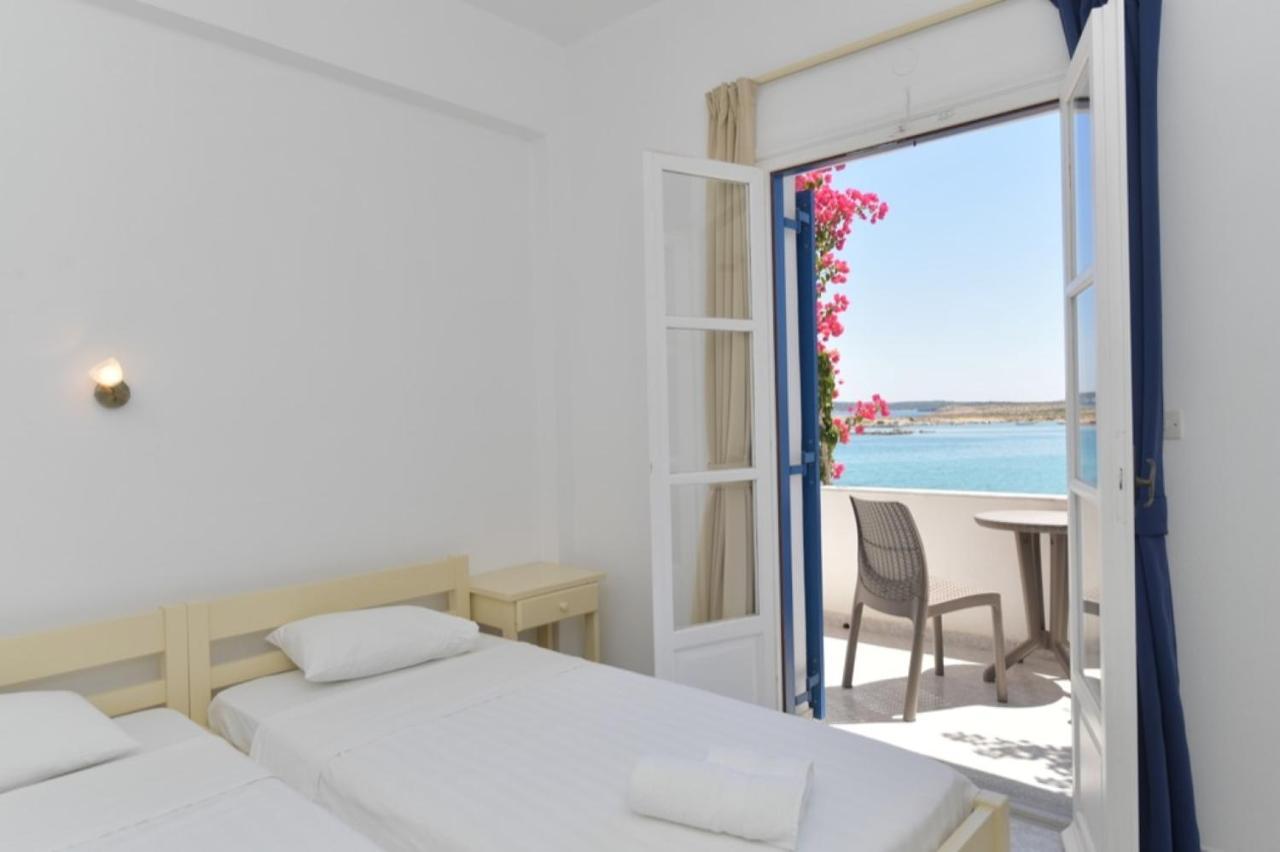 Beachfront Bocamviglies Rooms - Naoussa Bespoke View Екстериор снимка