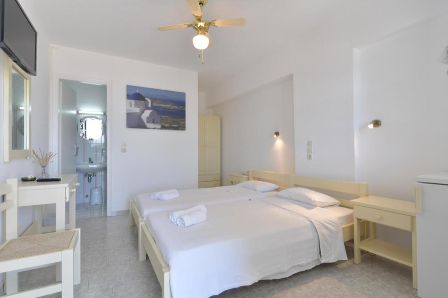 Beachfront Bocamviglies Rooms - Naoussa Bespoke View Стая снимка